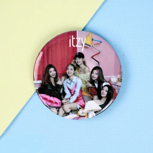 Значок круглый «K-pop» Itzy №3, 56мм