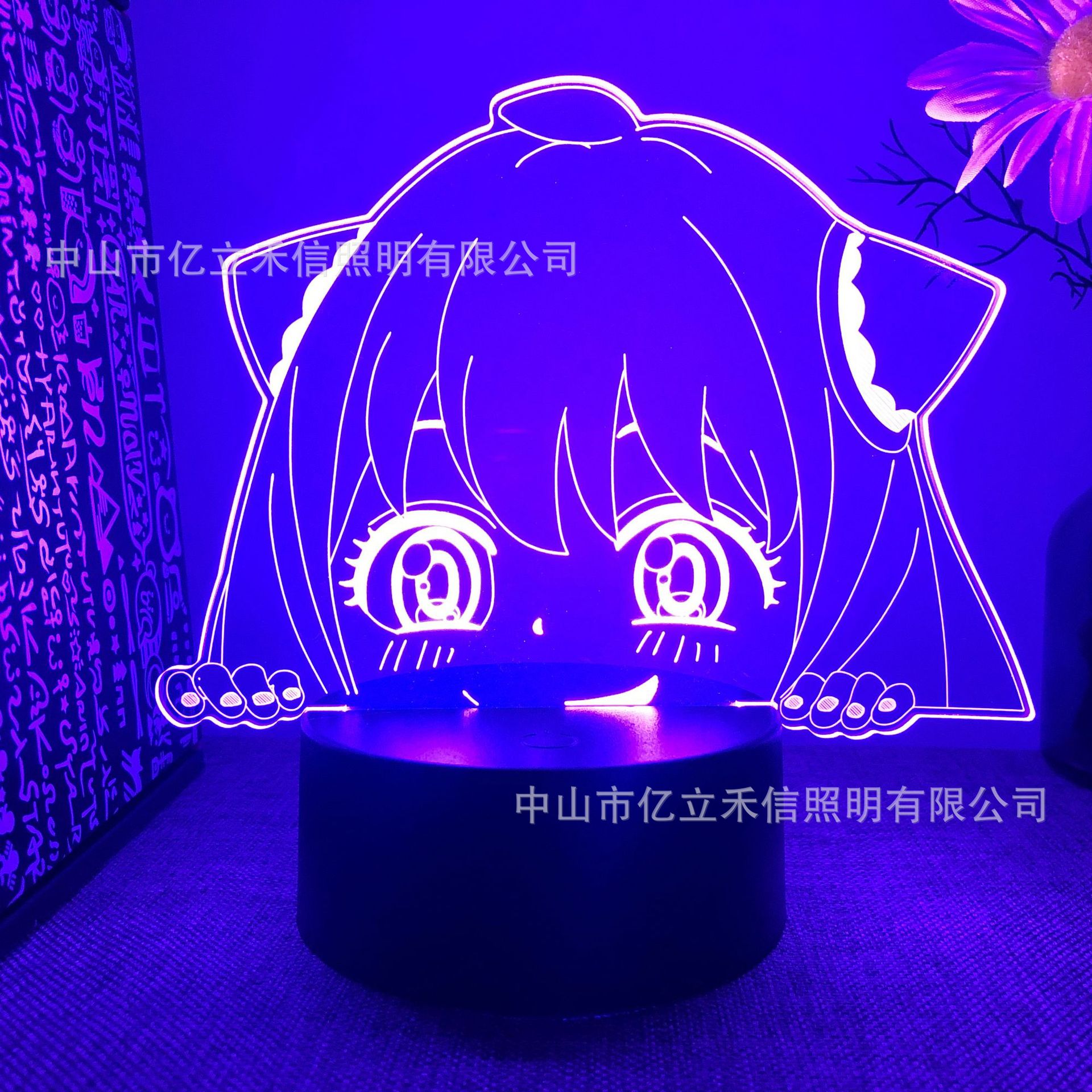 Светильник Семья шпиона — Аня